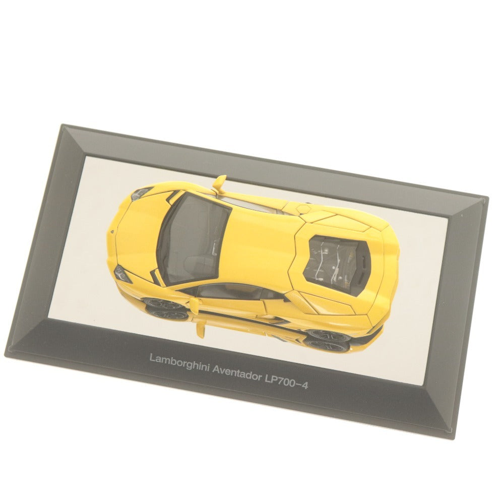 ■ AUTOart オートアート ミニカー ランボルギーニ アヴェンタドール LP700-4 1/43 イエロー付属品付き