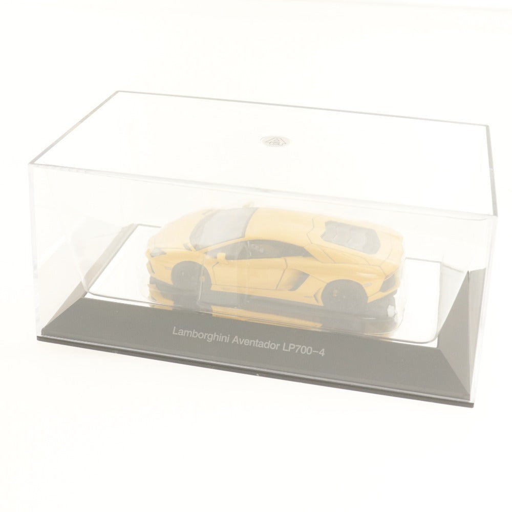 ■ AUTOart オートアート ミニカー ランボルギーニ アヴェンタドール LP700-4 1/43 イエロー付属品付き