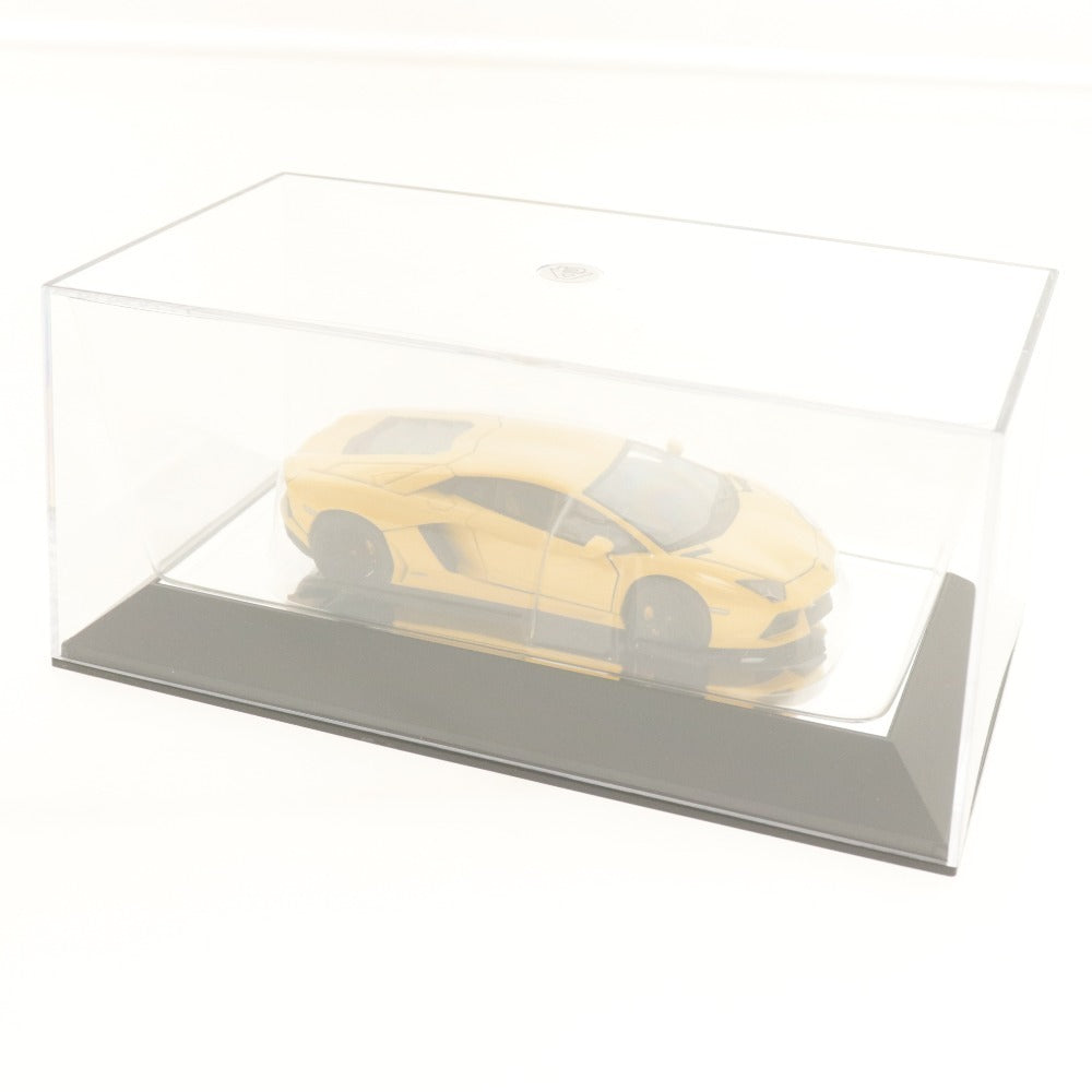 ■ AUTOart オートアート ミニカー ランボルギーニ アヴェンタドール LP700-4 1/43 イエロー付属品付き
