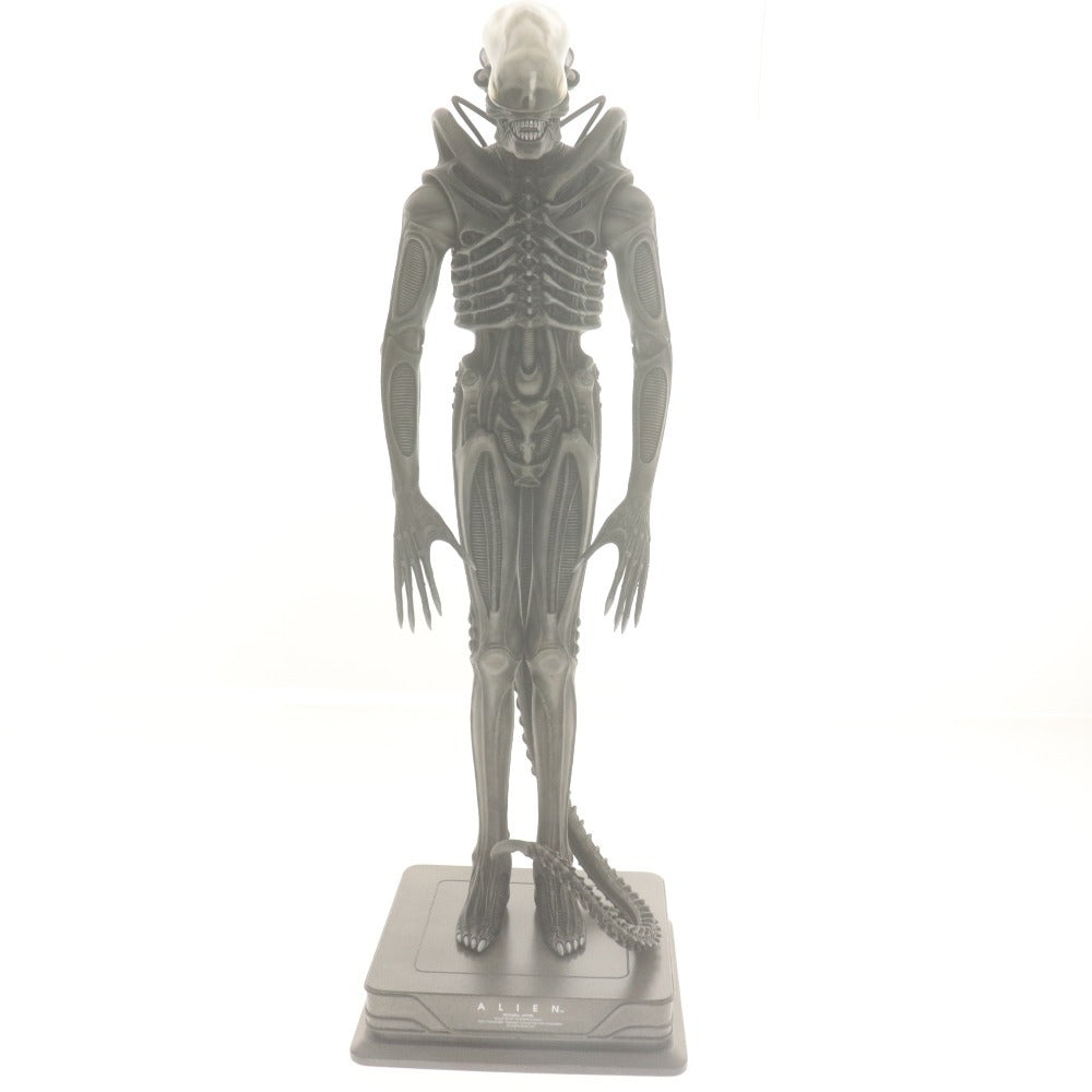■ Roswell Alien Figure Big Chap Art Statue Special ver. by Yoshihiko Sano, Limited Edition of 30, 1/5 Scale, with dedicated display case and accessories