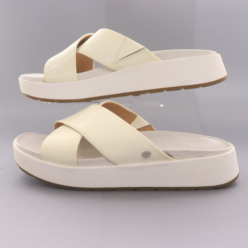 ■ UGG アグ フラットサンダル エミリー 1107896 靴 厚底 クロスベルト ロゴ レディース 7.5(24.5cm相当) ホワイト 箱付き