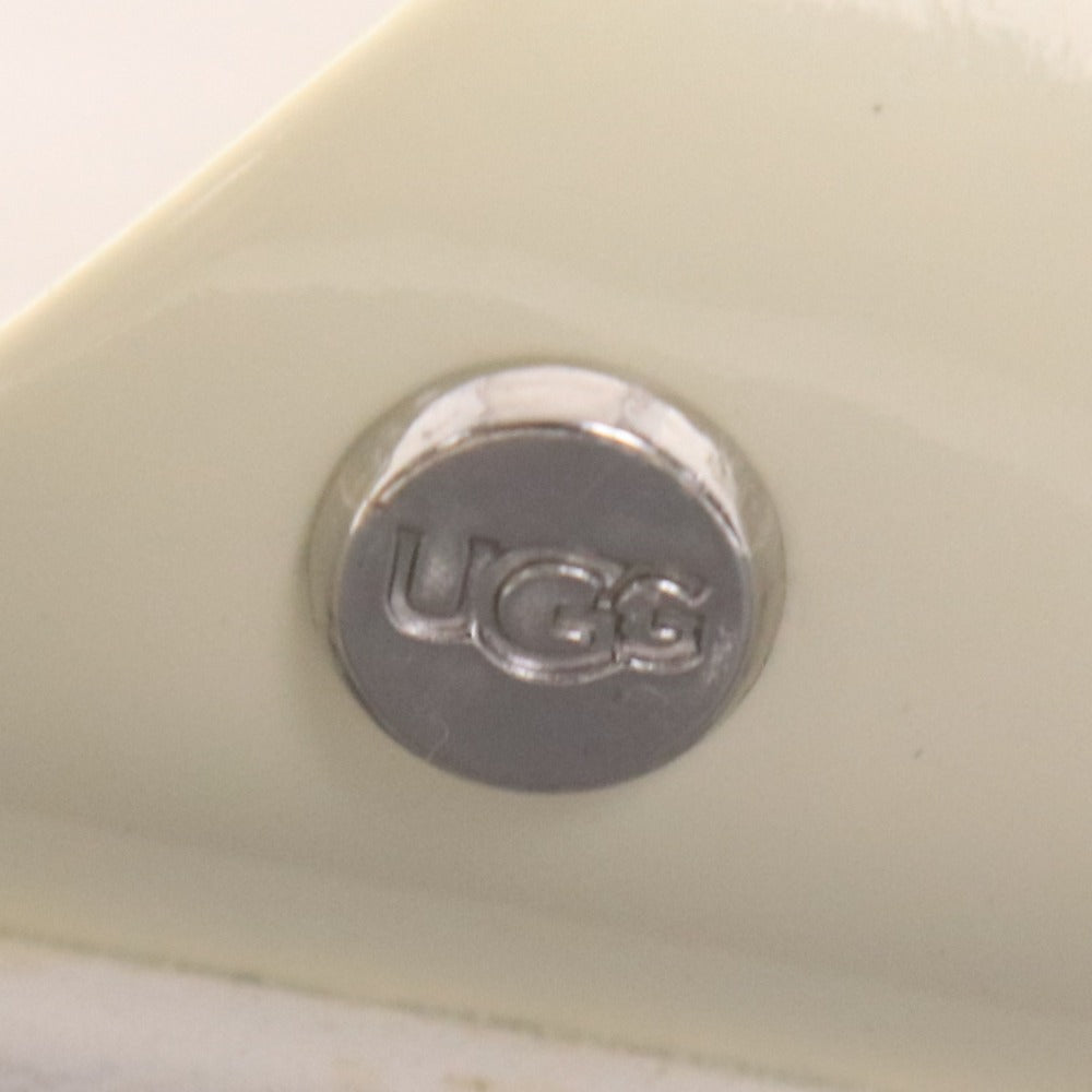 ■ UGG アグ フラットサンダル エミリー 1107896 靴 厚底 クロスベルト ロゴ レディース 7.5(24.5cm相当) ホワイト 箱付き