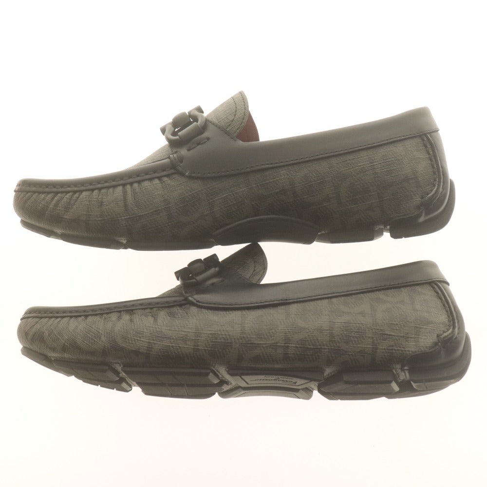 ■ Salvatore Ferragamo ドライビングシューズ PARIGI 19 ローファー メンズ レディース 5 1/2 EEE (23.5〜24.0相当) 黒 グレー 箱付 美品