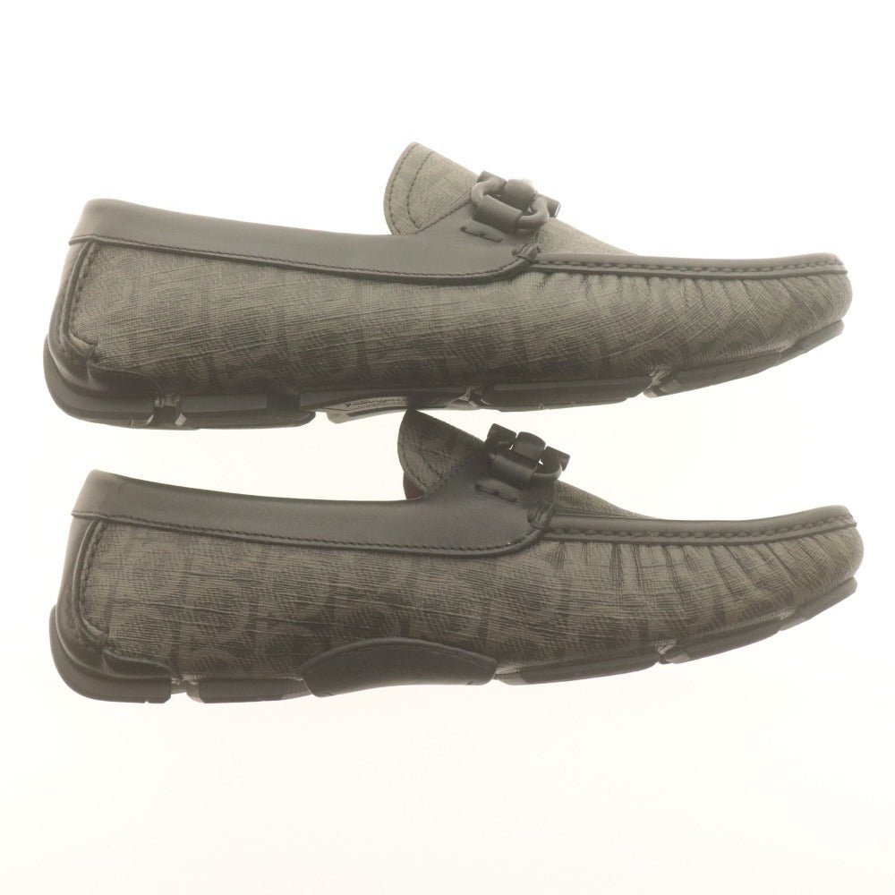 ■ Salvatore Ferragamo ドライビングシューズ PARIGI 19 ローファー メンズ レディース 5 1/2 EEE (23.5〜24.0相当) 黒 グレー 箱付 美品