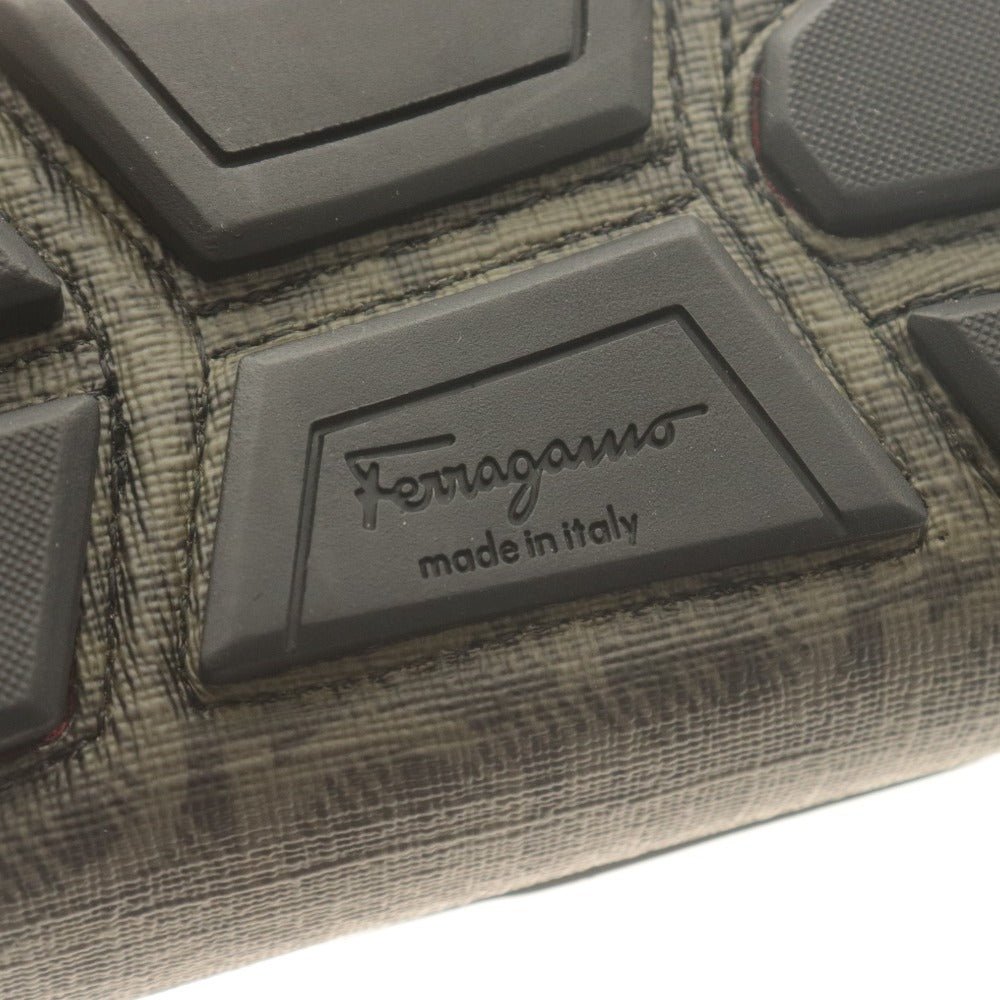 ■ Salvatore Ferragamo ドライビングシューズ PARIGI 19 ローファー メンズ レディース 5 1/2 EEE (23.5〜24.0相当) 黒 グレー 箱付 美品