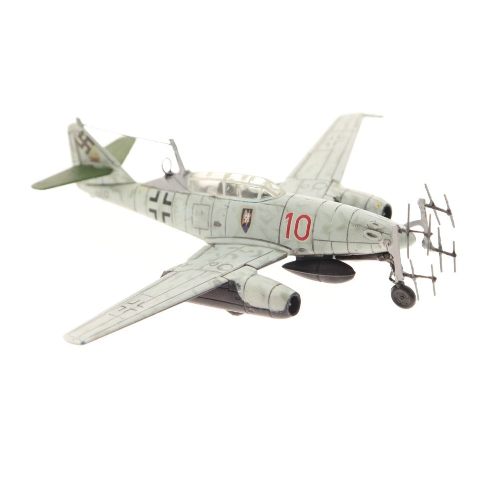 ■ EFToys Fighter Plane Complete Figure Model 1/144 2-piece Set Bundle Heinkel He219A-7 Uub Messerschmitt Me262B