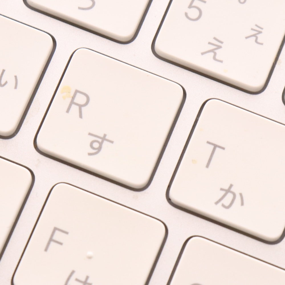 ■ Apple Magic Keyboard A1644 Wireless Keyboard White with accessories