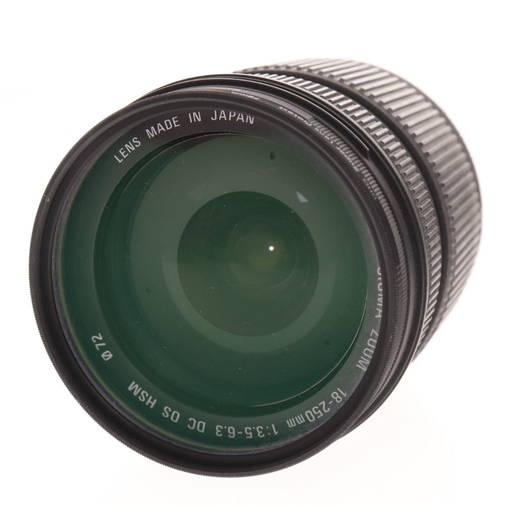 ■ Sigma SLR camera lens 18-250mm 1:3.5-6.3 zoom lens with accessories