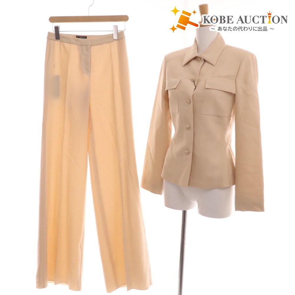 ■ ジャン二ヴェルサーチェ セットアップ スーツ パンツ レディース 38 ベージュ 付属品付き タグ付き 未使用