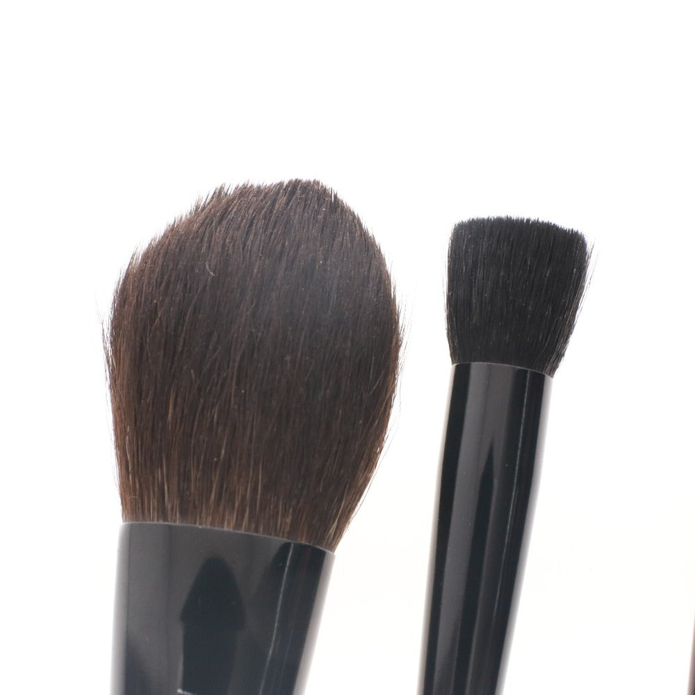 ■ Clé de Peau Beauté クレ・ド・ポー ボーテ メイクブラシ 3本セット ケース付き コンシーラー 化粧道具
