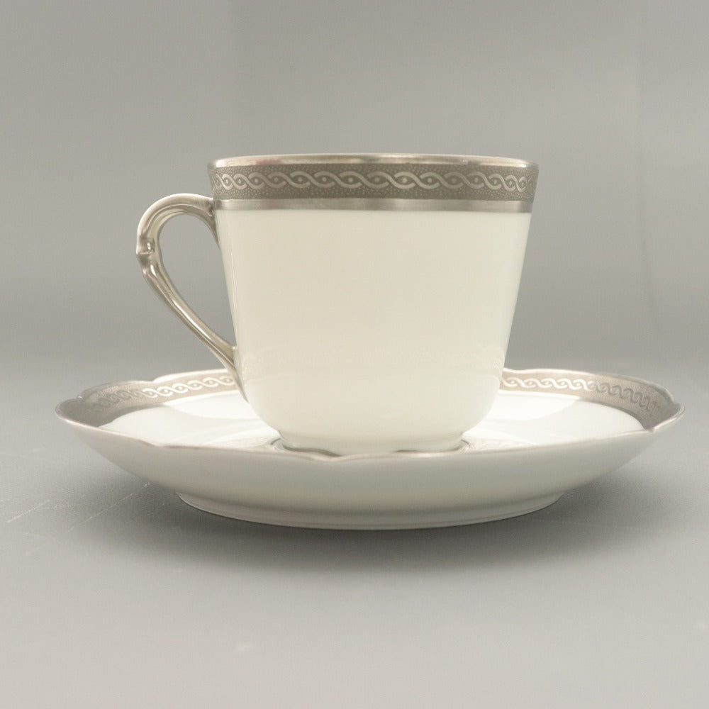 ■ BERNARDAUD LIMOGES B&C ベルナルドリモージュ カップ ソーサー 1組 プラチナ ティーカップ 小皿 柄 フランス 全長8.8cm 13cm ホワイト