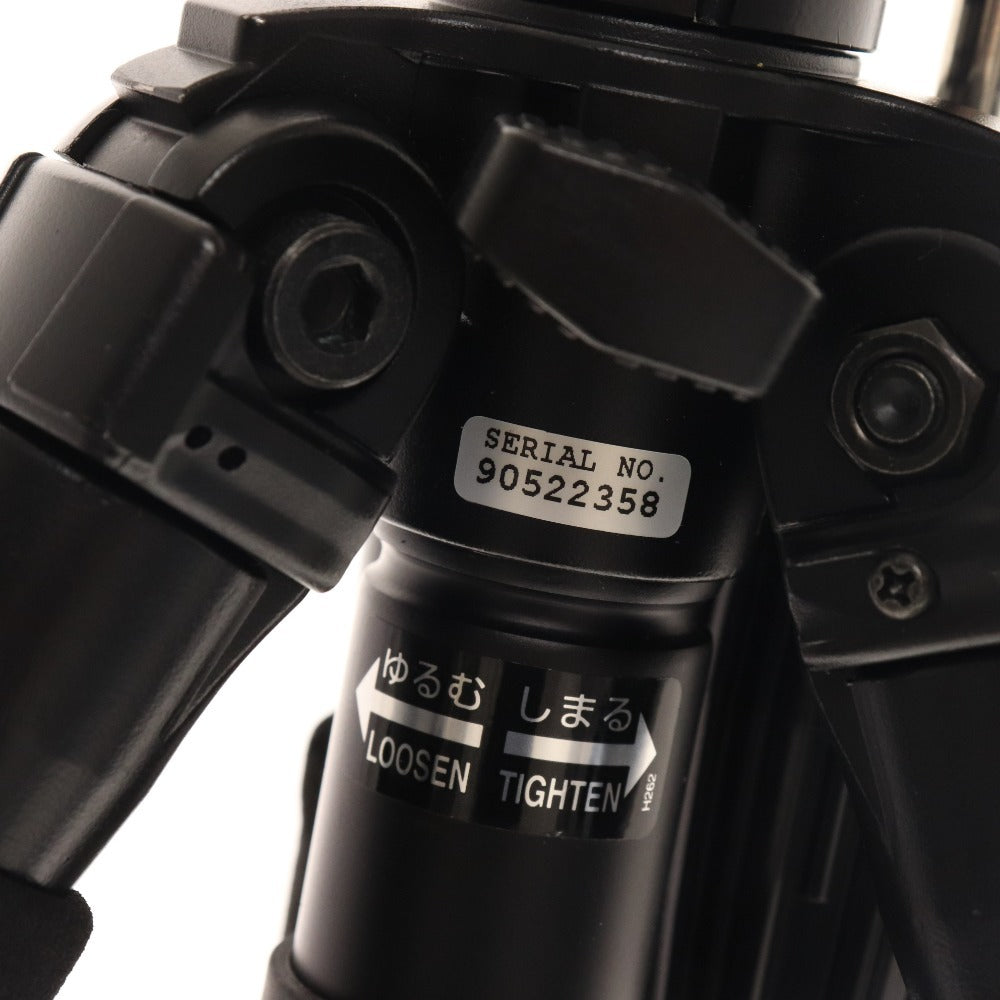 ■ Slik Tripod SH-716E Camera Accessories Included