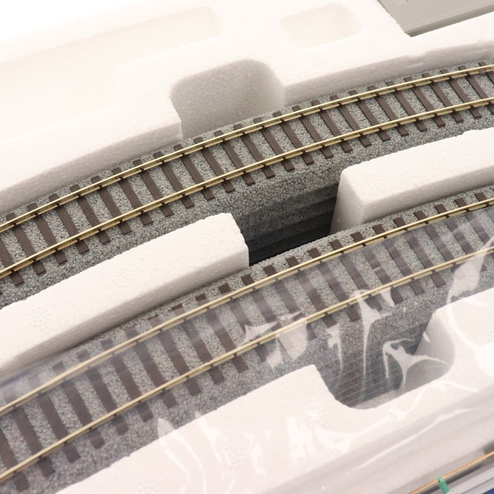 ■ KATO Railway Model HO Gauge Starter Set 3-002 EF510 Sleeper Express Hokutosei with Accessories
