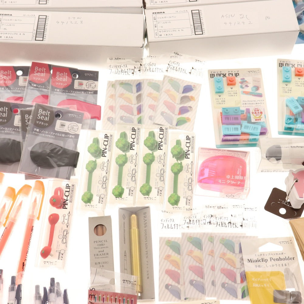 ■ Stationery bulk set, bulk sale, approx. 5.5kg, memo pad, clip, marker, mechanical pencil, pen case, pencil case, writing utensils, pens, etc., office supplies, including unused items