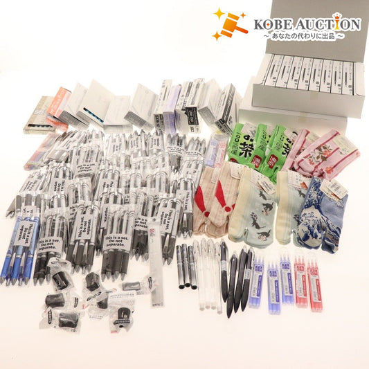 ■ Stationery, writing implements, miscellaneous goods, large set, bulk sale, 5kg, ballpoint pen, refills, socks, unused