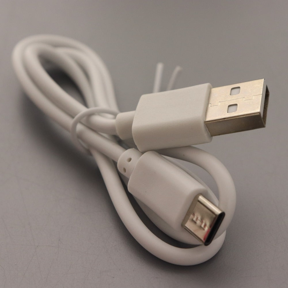 ■ マカフル モバイル真空ブレンダー ミキサー 調理器具 コードレス 持ち運び ベージュ 通電確認済み 箱付き 未使用
