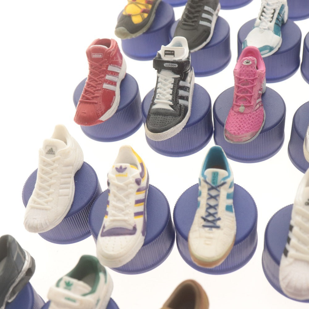 ■ Pepsi &amp; Adidas Sneaker Bottle Caps Complete Collection of 60 Types