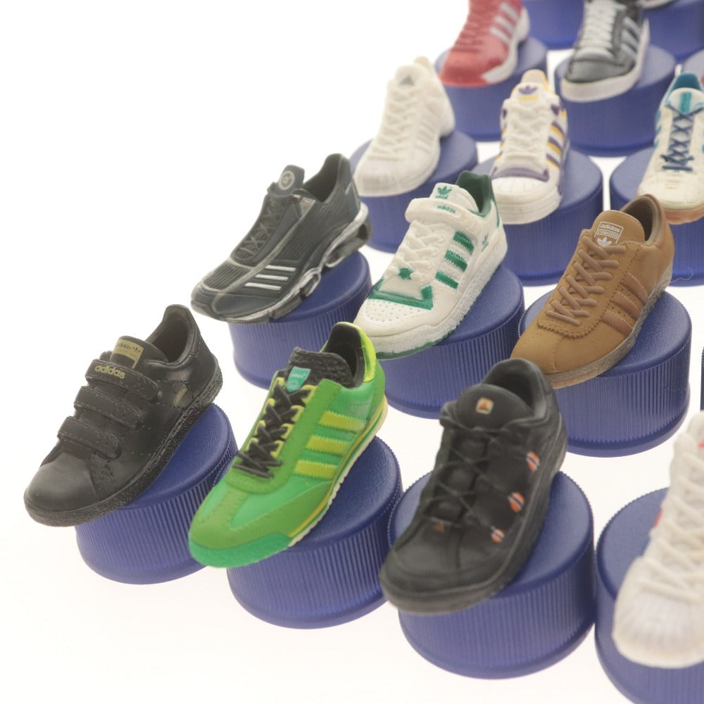 ■ Pepsi &amp; Adidas Sneaker Bottle Caps Complete Collection of 60 Types