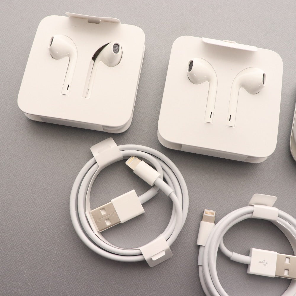 ■ アップル iphone 純正イヤホン ライトニングケーブル 充電器プラグ 4点セット まとめ売り iphone6 iphone8 箱付き