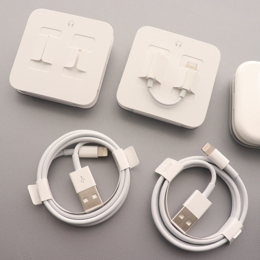 ■ アップル iphone 純正イヤホン ライトニングケーブル 充電器プラグ 4点セット まとめ売り iphone6 iphone8 箱付き