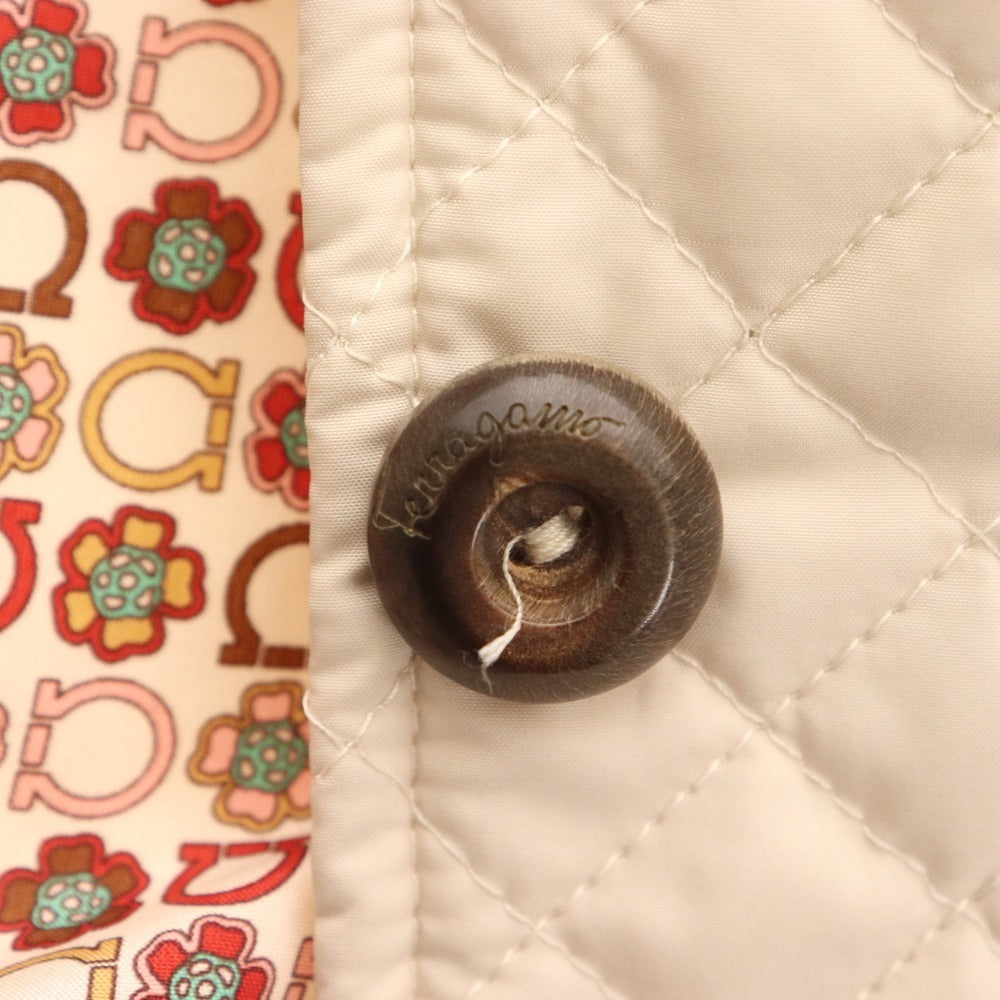 ■ サルヴァトーレフェラガモ ジャケット アウター キルティング シルク100％ レディース 38 アイボリー