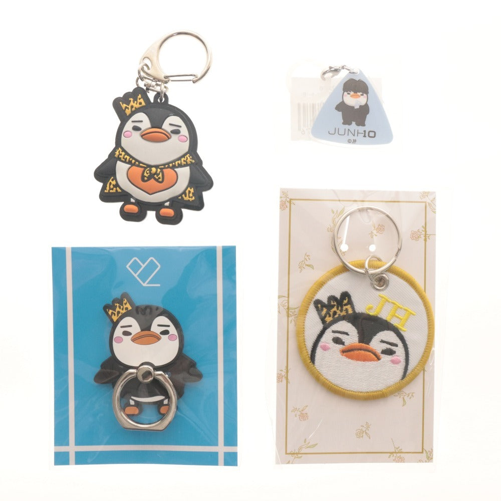 ■ 2PM Goods Large Lot Set Including Trading Cards, Penlights, Pin Badges, Smartphone Rings, Towels, Jun. K, Junho, Emperor Penpen, etc. (Some Unopened)