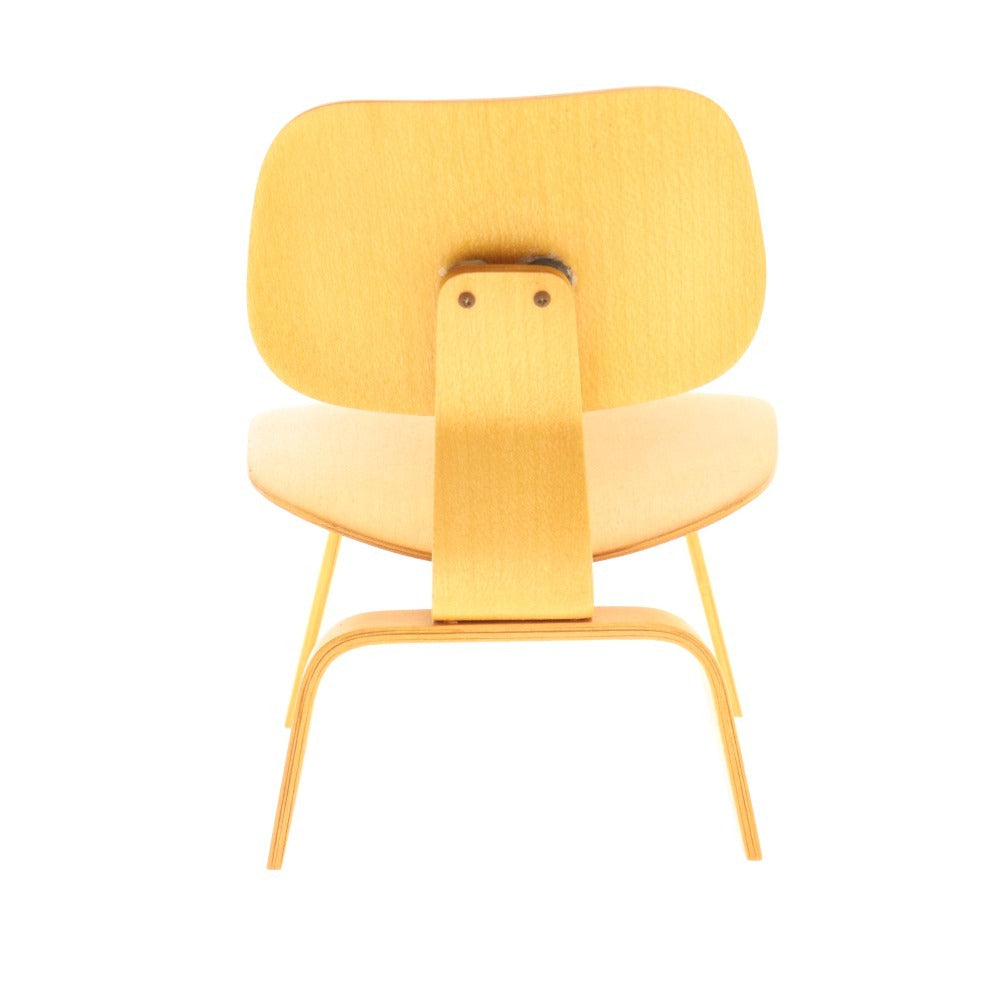 ■ ヴィトラデザインミュージアム ミニチュア チェア Charles ＆ Ray Eames LCW 1945 手作り 木製 ポーランド製 箱付き
