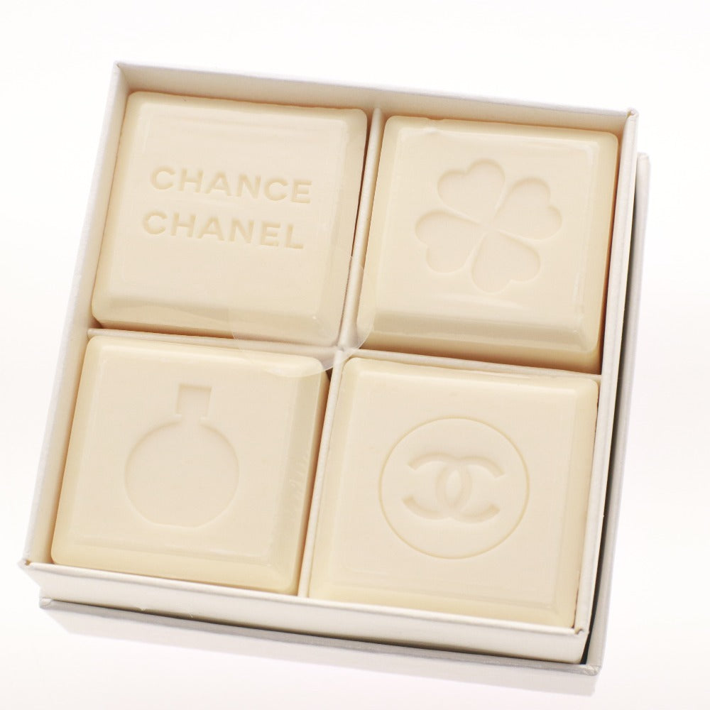 ■ シャネル チャンス オー フレッシュ レ サヴォン 石鹸 ソープ 40g×4個 箱付き 未使用
