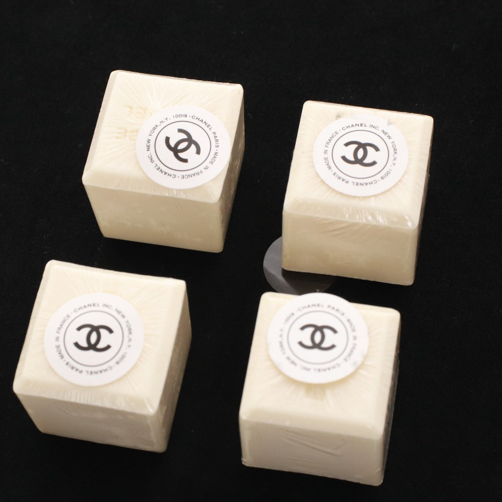 ■ シャネル チャンス オー フレッシュ レ サヴォン 石鹸 ソープ 40g×4個 箱付き 未使用