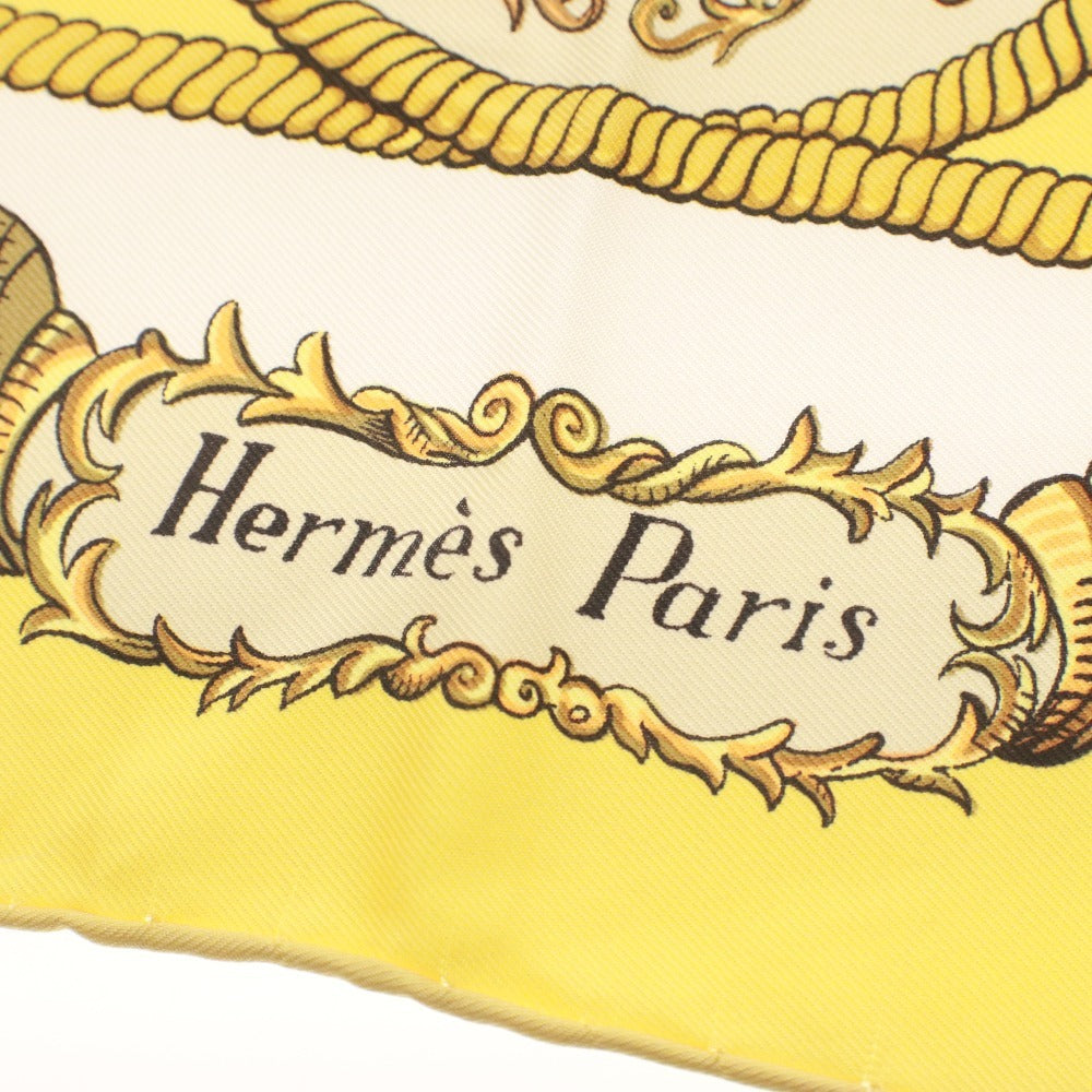 ■ HERMES エルメス スカーフ カレ90 服飾小物 柄 乗馬 シルク レディース 90×90 ライトイエロー系