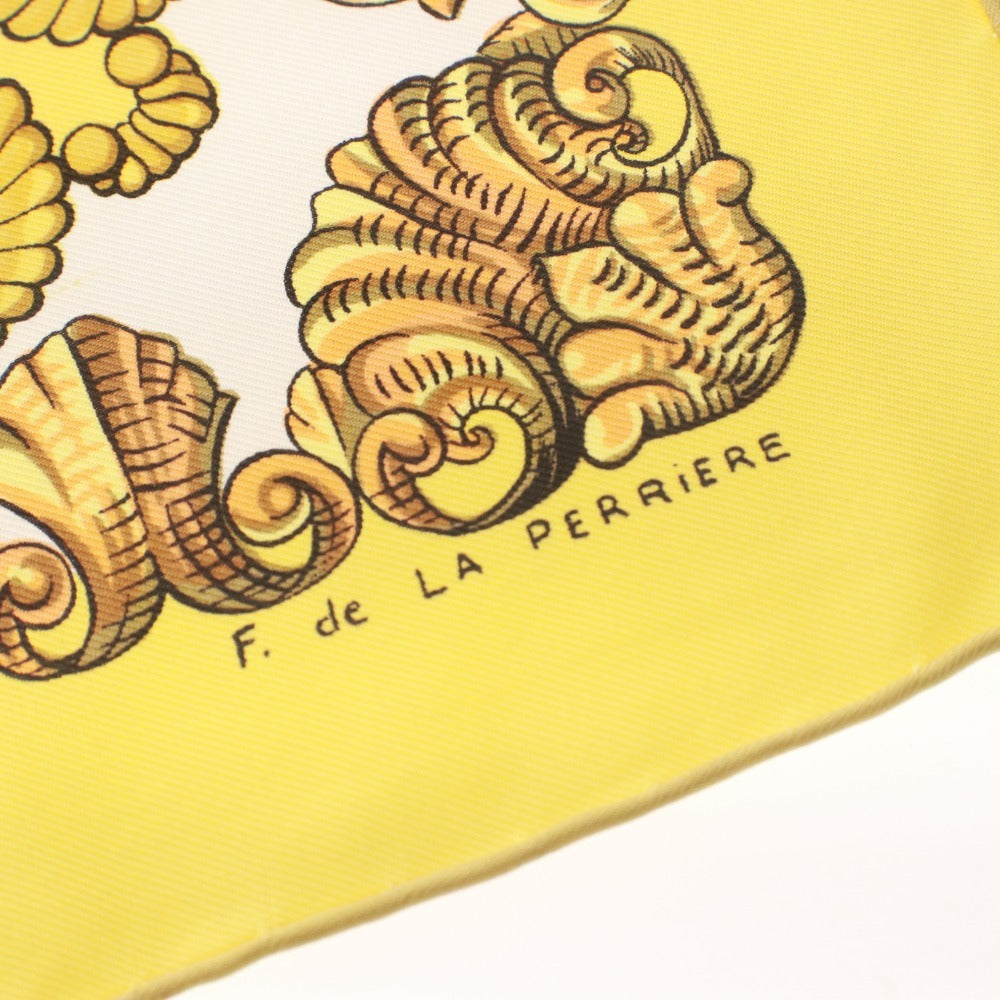 ■ HERMES エルメス スカーフ カレ90 服飾小物 柄 乗馬 シルク レディース 90×90 ライトイエロー系