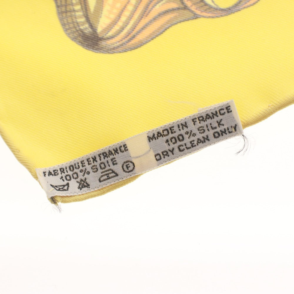 ■ HERMES エルメス スカーフ カレ90 服飾小物 柄 乗馬 シルク レディース 90×90 ライトイエロー系