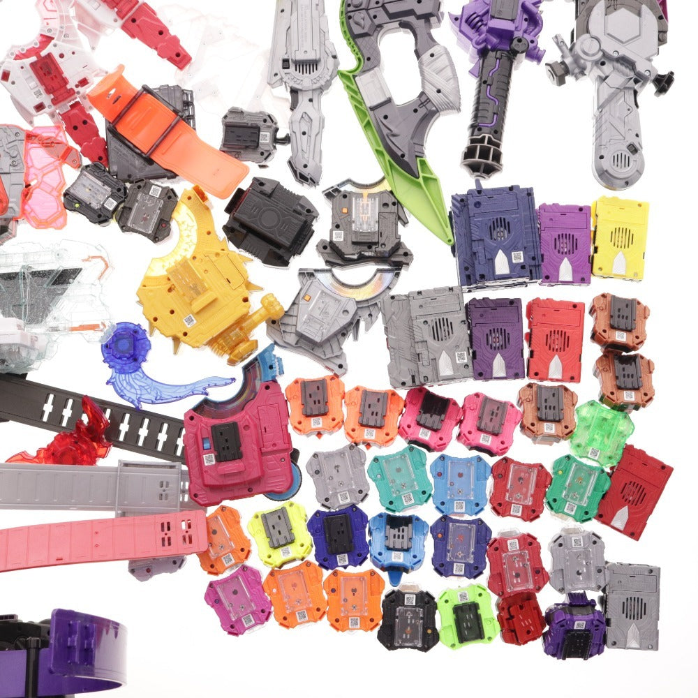 □ 仮面ライダー ギーツ セイバー ガッチャード 等 大量 まとめ売り