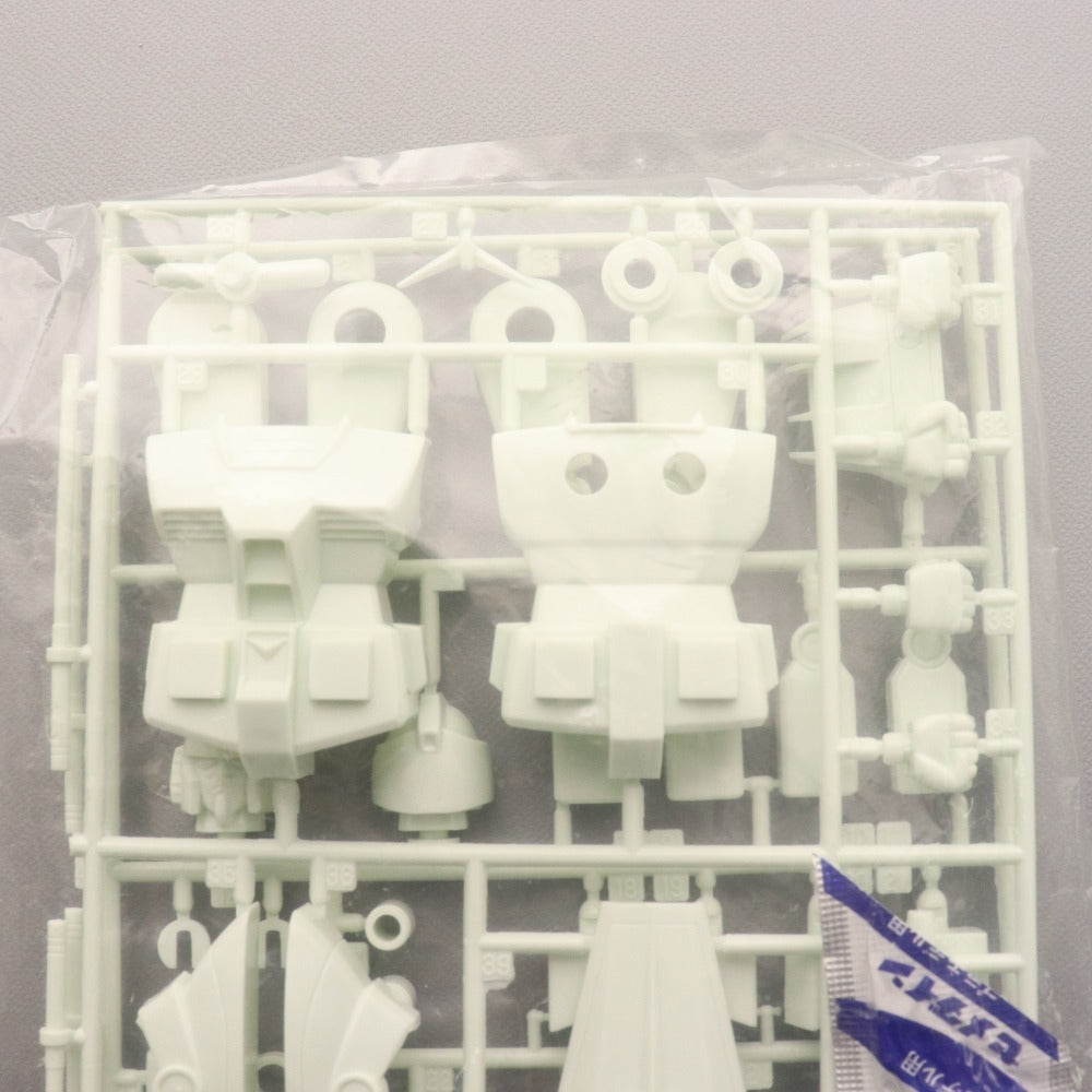 ■ 旧バンダイ 機動戦士ガンダム プラモデル ベストメカコレクション No.4 RX-78 ガンダム バンザイマーク 1/144 箱付き 未組立 未使用