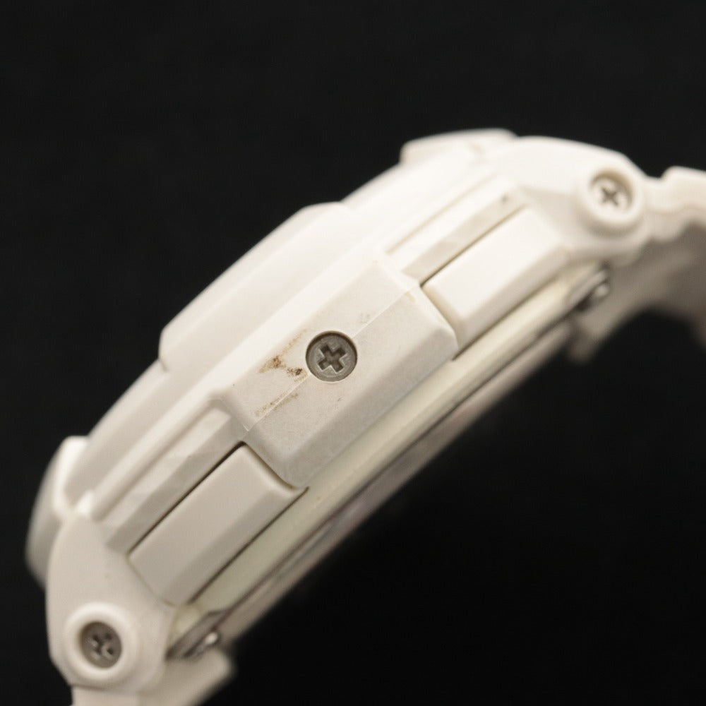 ■ CASIO カシオ 腕時計 Baby-G ベビージー ネオンダイアルシリーズ BGA-130TR-7BJF クォーツ 43.6g レディース ホワイト 付属品付き