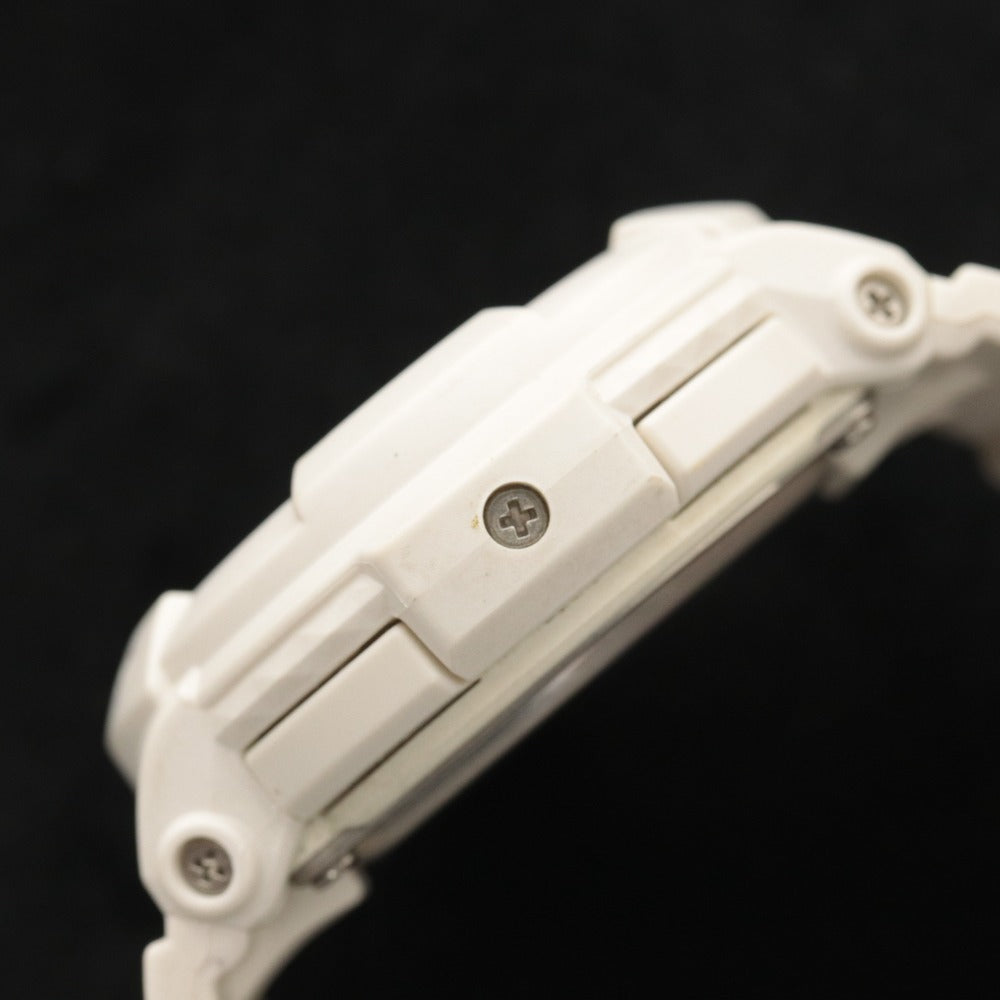 ■ CASIO カシオ 腕時計 Baby-G ベビージー ネオンダイアルシリーズ BGA-130TR-7BJF クォーツ 43.6g レディース ホワイト 付属品付き