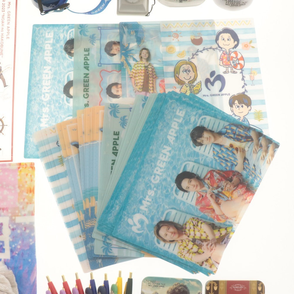 ■ Mrs. GREEN APPLE ミセス グッズ 大量セットまとめ売り TAIBAN/White/ローソン/Atlantis/ZENJIN/NoAH/タオル,バンド,ペン,ライト 等
