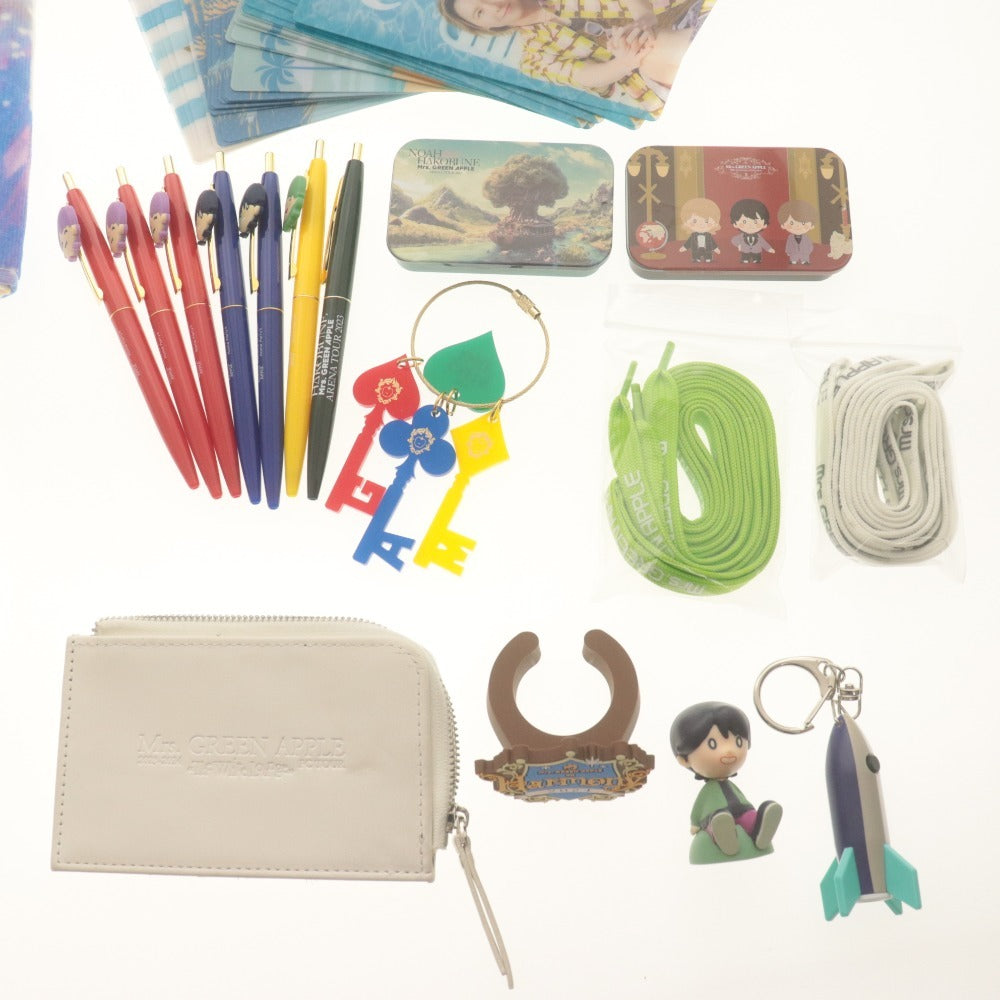 ■ Mrs. GREEN APPLE ミセス グッズ 大量セットまとめ売り TAIBAN/White/ローソン/Atlantis/ZENJIN/NoAH/タオル,バンド,ペン,ライト 等