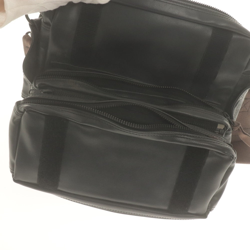 ■ LUGGAGE LABEL ラゲッジレーベル ショルダーバッグ カメラバッグ 鞄 ライナー 赤バッテン クロスボディ 吉田カバン メンズ S ブラック