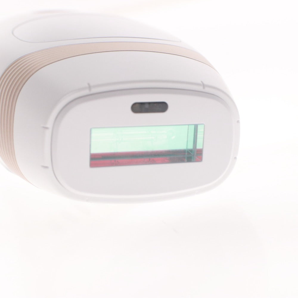 ■ TBC 光美容器 HIKARI BEAUTY 4 PRO ヒカリビューティー 脱毛器 除毛 美容機器 家庭用 付属品付き 通電確認済み