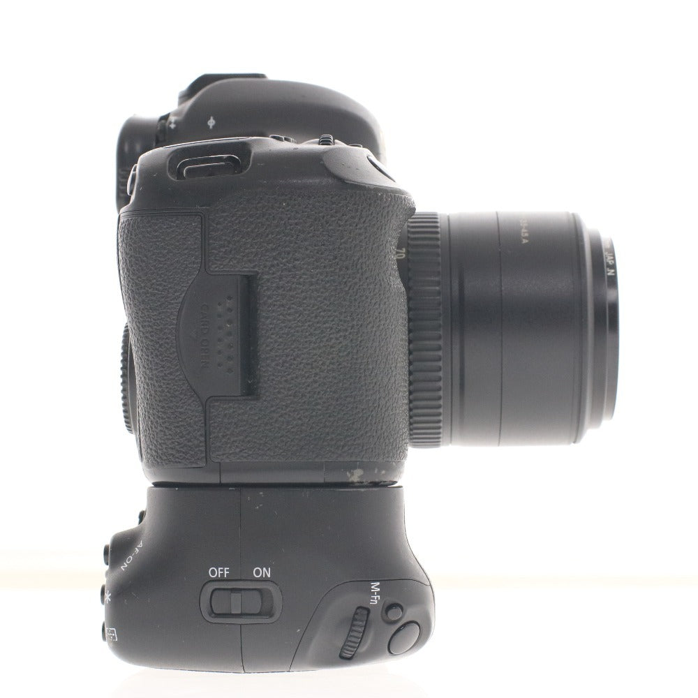 ■ キャノン デジタル 一眼レフ カメラ EOS 5D Mark III EF35-70mm F3.5-4.5A オートフォーカス 付属品付き