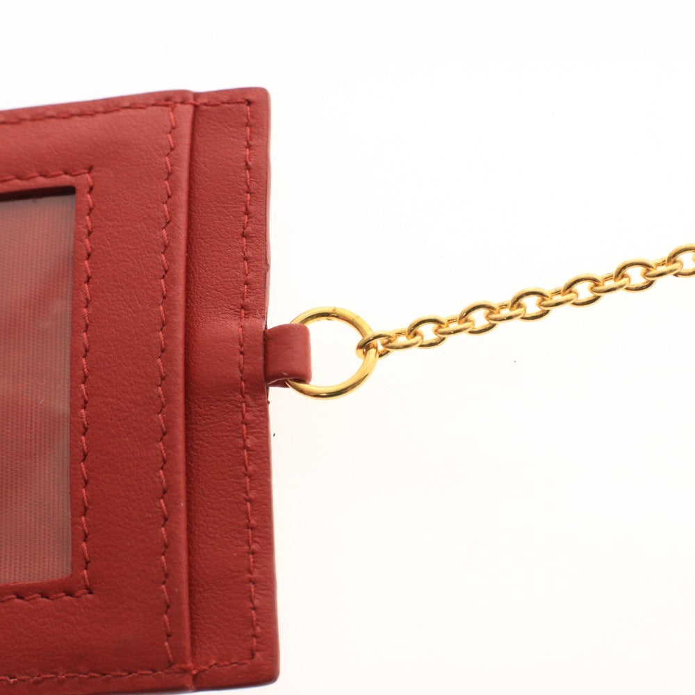 ■ プラダ カードケース パスケース 定期入れ ゴールド金具 チェーン レザー ロゴ メンズ レディース レッド系