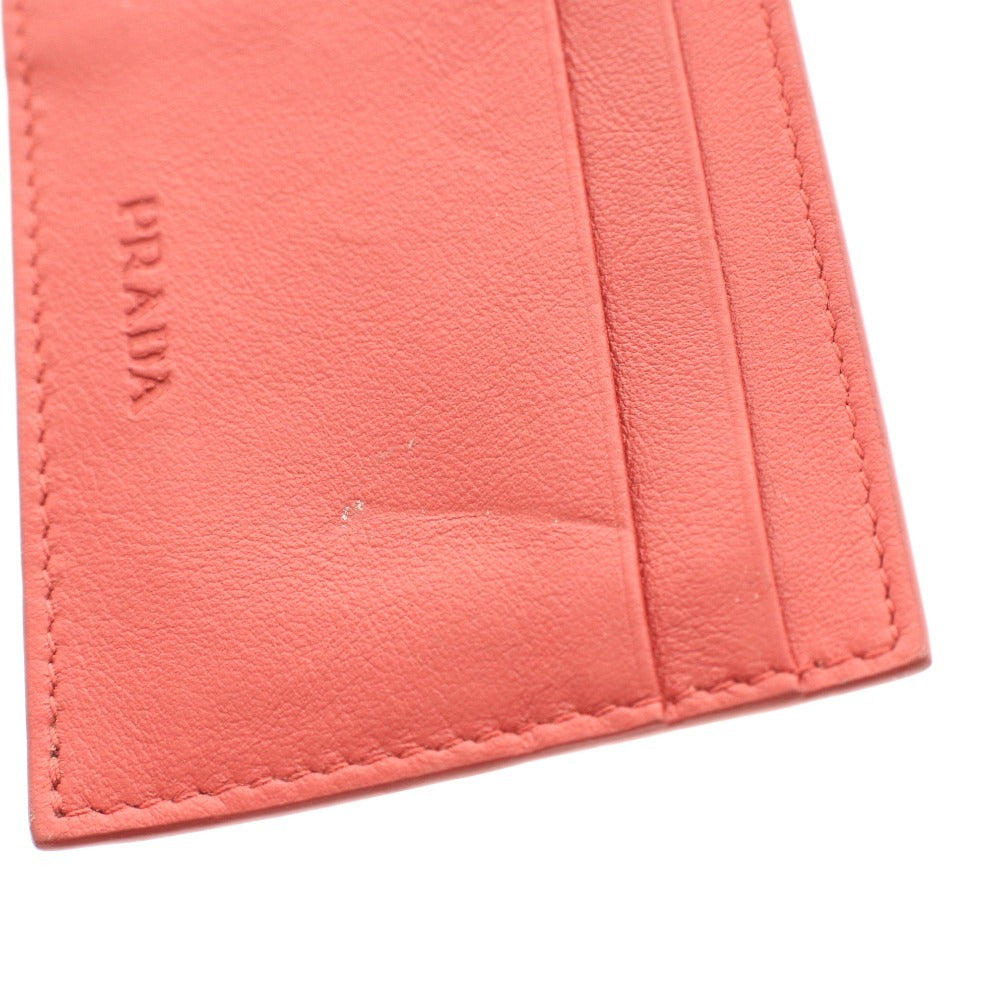 ■ プラダ カードケース パスケース 定期入れ ゴールド金具 チェーン レザー ロゴ メンズ レディース レッド系