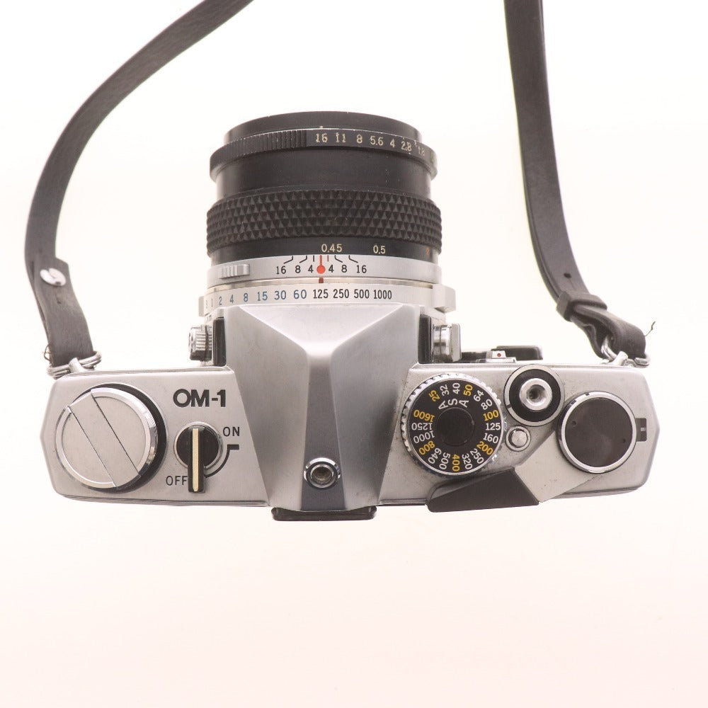 ■ オリンパス OM-1 カメラ コンパクト フィルムカメラ OM-SYSTEM F.ZUIKO AUTO-S F1.8 50mm 付属品付き