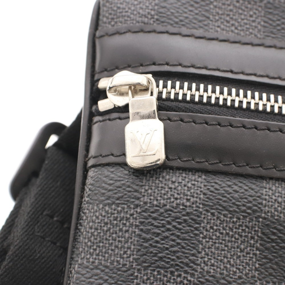 ■ LOUIS VUITTON Damier Graphite Thomas Shoulder Bag, Men's, Black