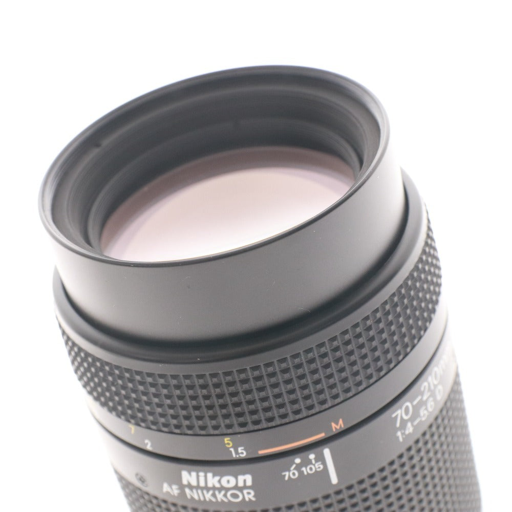 ■ Nikon AF NIKKOR 70-210mm F4-5.6 D SLR Camera with Accessories
