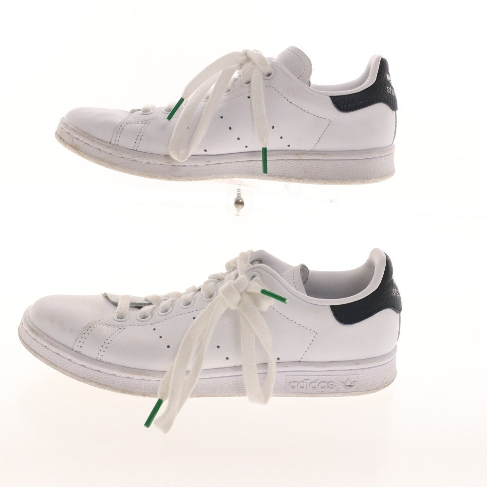 ■ アディダスオリジナルス スニーカー スタンスミス FW5698 靴 フェイクスネークスキンヒールパッチ レディース 24cm ホワイト