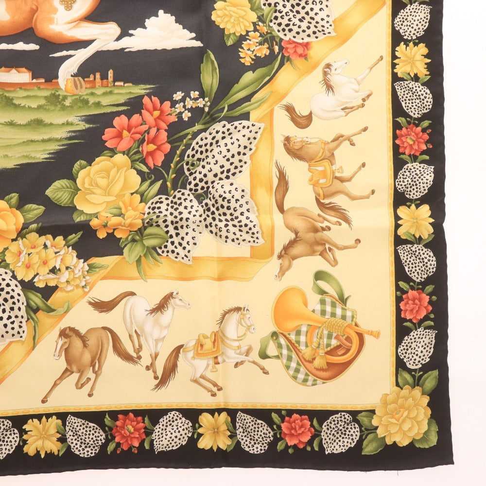 ■ サルヴァトーレ フェラガモ スカーフ ファッション小物 馬 花 レディース ブラック ベージュ