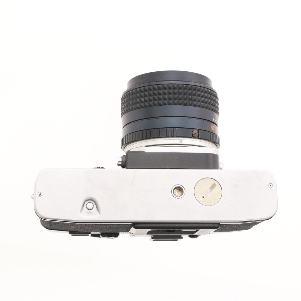 ■ Minolta XE Film Camera MC ROKKOR-PG 1:1.4 50mm with Strap