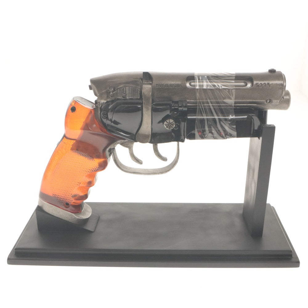 ■ Blade Runner 2049 Japan Exclusive Premium Box Limited to 3000 Sets - Discs, SteelBook, Deckard Blaster Replica, etc., with Box